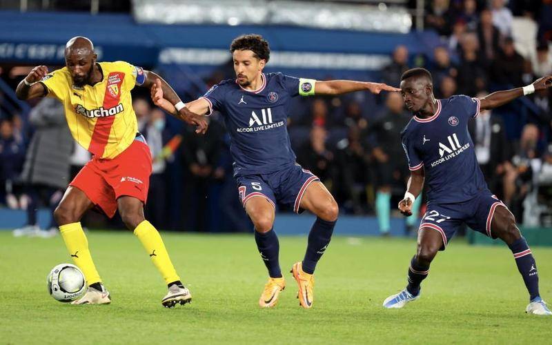 中超关键时刻再迎强敌，巴黎圣日耳曼调整名单，主帅态度——引发热议，身体对抗强度拉满的简单介绍