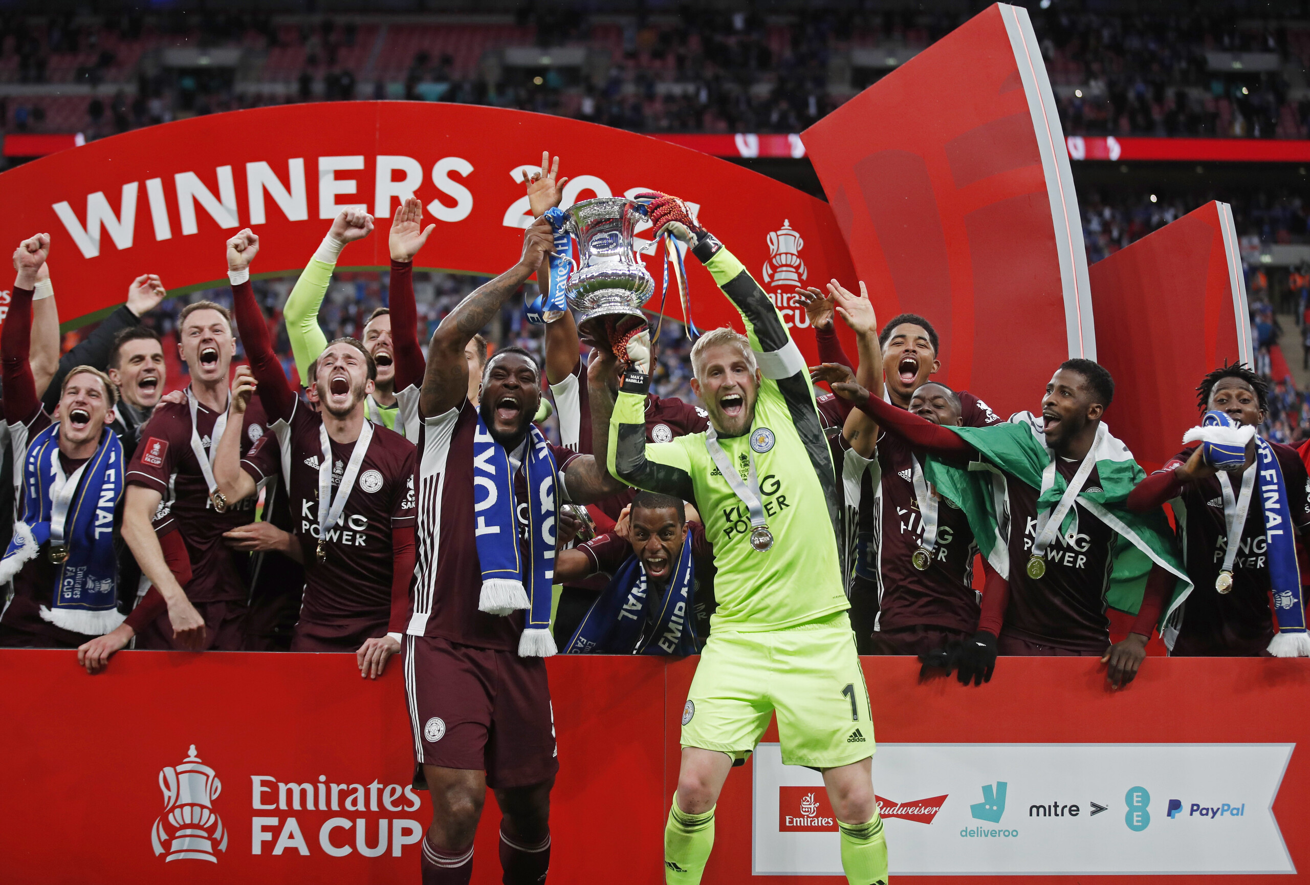 今晨迈阿密热火回应争议：足总杯节点到来，话题不断，训练强度明显提升的简单介绍