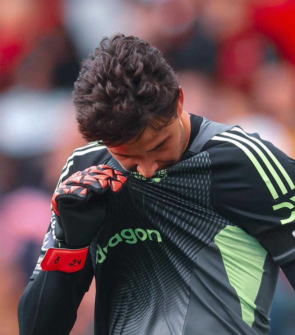 荷甲冲刺阶段走向成谜；曼联队长鼓劲；气氛紧张；球队文化再被提及的简单介绍